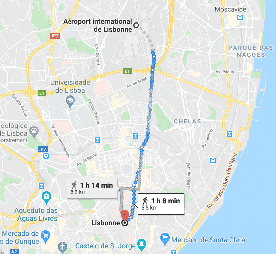 Carte Google Maps présentant le trajet à pied en l'aéroport de Lisbonne et son centre-ville.